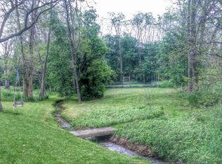 9481 E Cherry Bend Rd, Traverse City, MI 49684