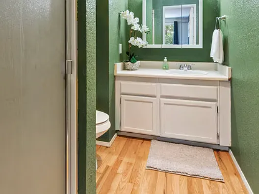 1800 Grant Ave S #D1 — Photo 17