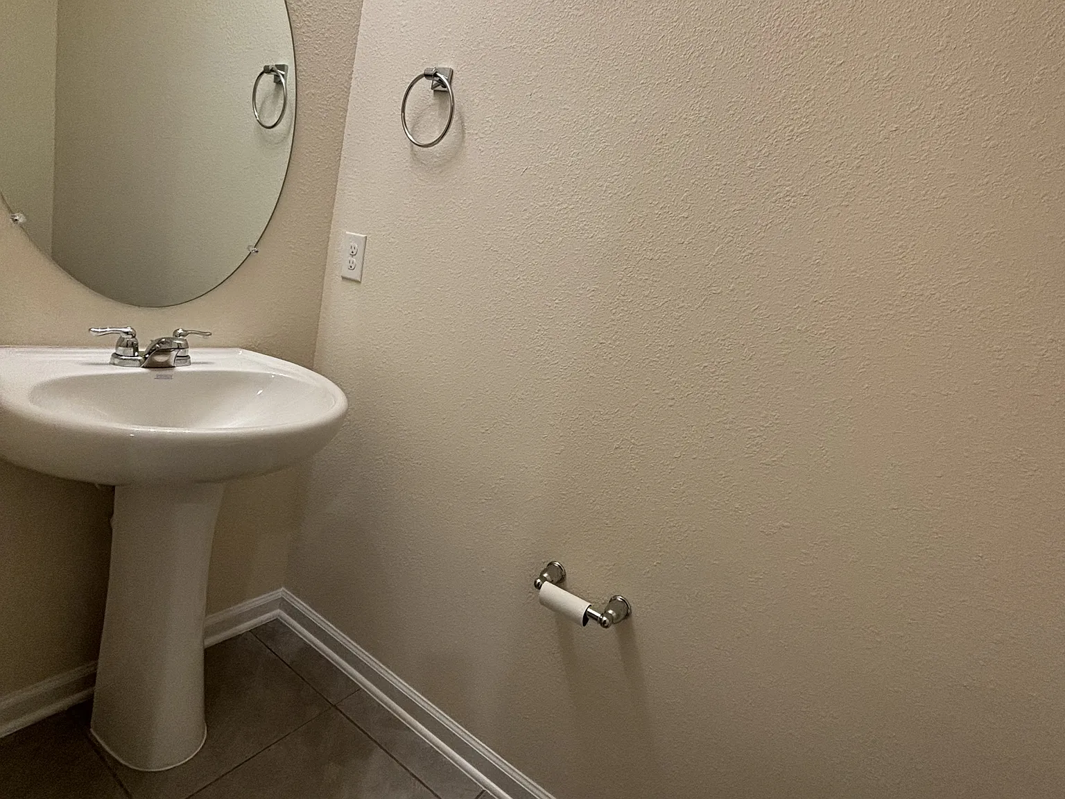 492 Running Woods Street - 1 — Photo 4