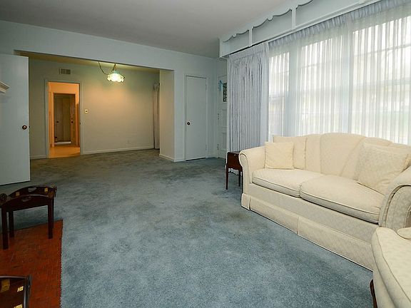 5th image of 120 S 69th St