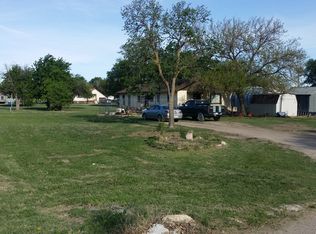 201 N Poplar St, Plainville, KS 67663