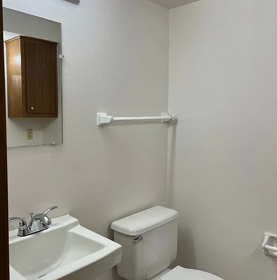 2 Bedroom 1.5 Bathroom (D) Half Bathroom