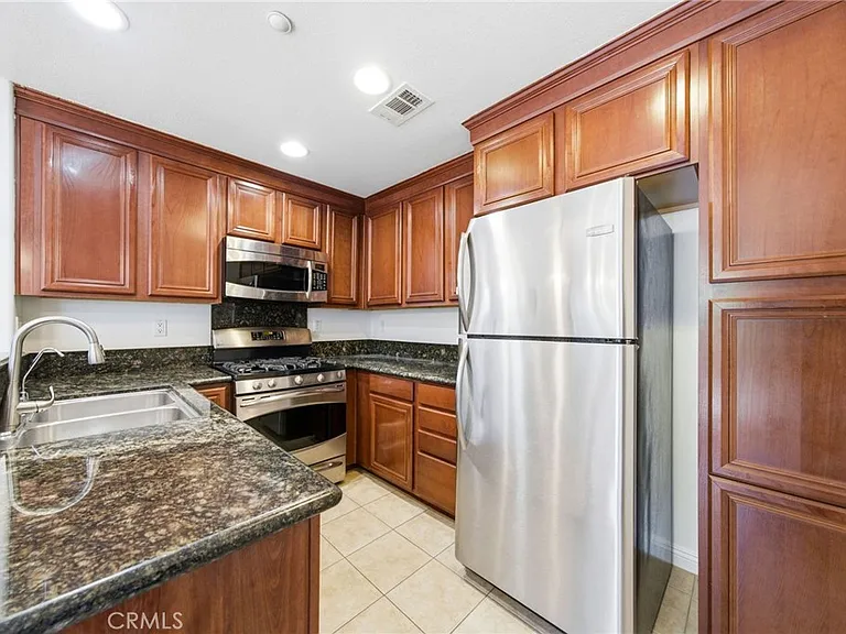 22919 Mariposa Ave #910 — Photo 4