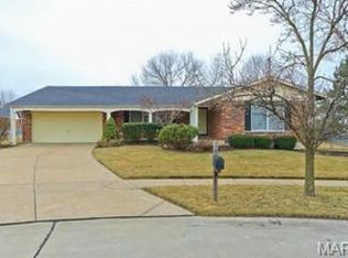 10 Les Cherbourg Ct, Florissant, MO
