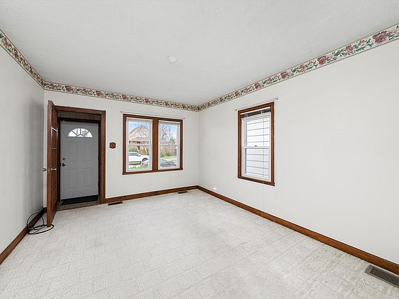 2nd image of 3350 N Ozanam Ave