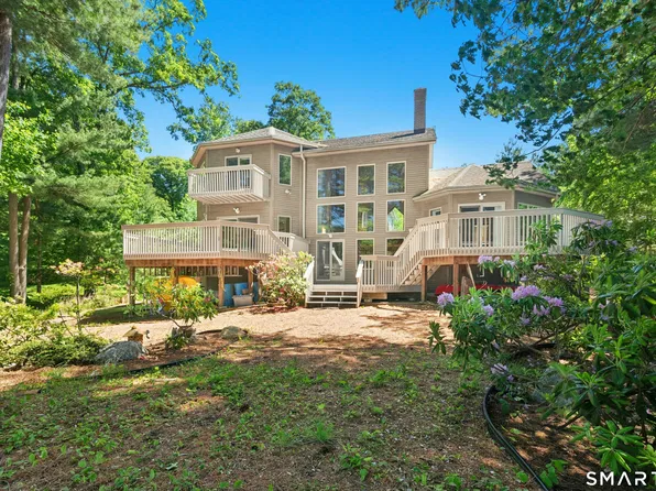141 Canoe Brook Road, Trumbull, CT 06611