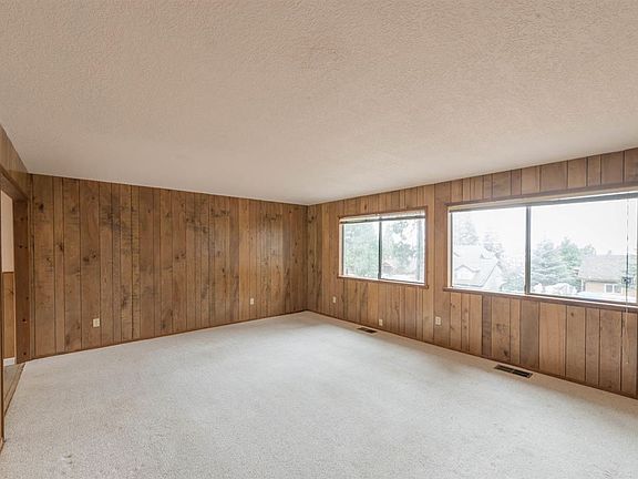 5th image of 834 Lassen View Dr