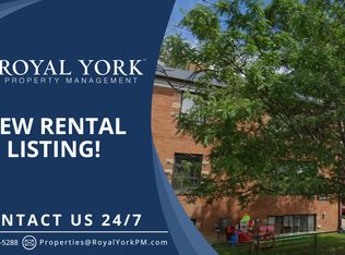 2839 Keele St #1, Toronto, ON M3M2G7