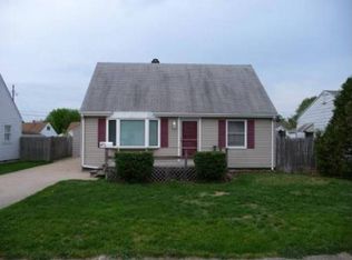 927 S Edison Ave, South Bend, IN 46619