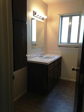 3rd image of 2348 Mary Ave Unit B