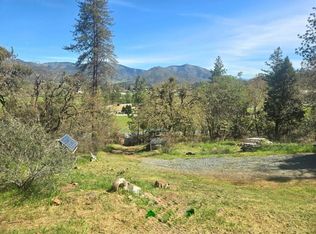 12726 Water Gap Rd, Williams, OR 97544