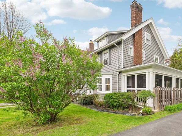922 N Winton Rd, Rochester, NY 14609