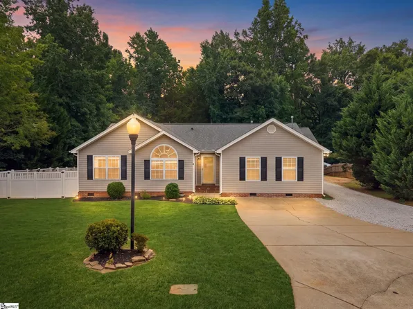 100 Bitternut Ln, Taylors, SC 29687