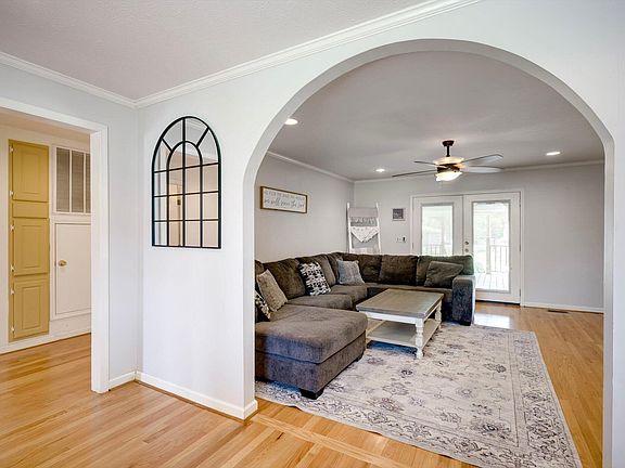 2nd image of 88 Harold St