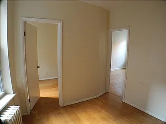 Rented by R New York