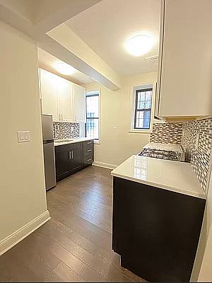 3rd image of 395 Ocean Ave APT 1K