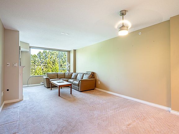 5th image of 12148 224th St #311