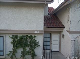 987 Thistlegate Rd, Oak Park, CA 91377