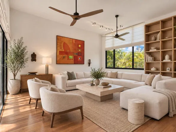 209 E Enid Dr #36, Key Biscayne, FL 33149