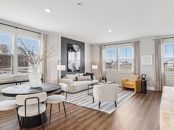 7th image of this home