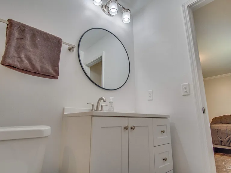 7667 Old Hickory Dr — Photo 23