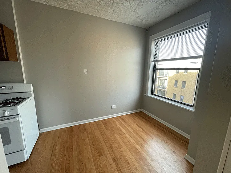 Buena Terrace - 4242 N Sheridan Rd — Photo 28