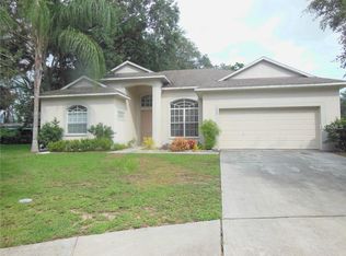 204 Taylor Bay Ln, Brandon, FL 33510