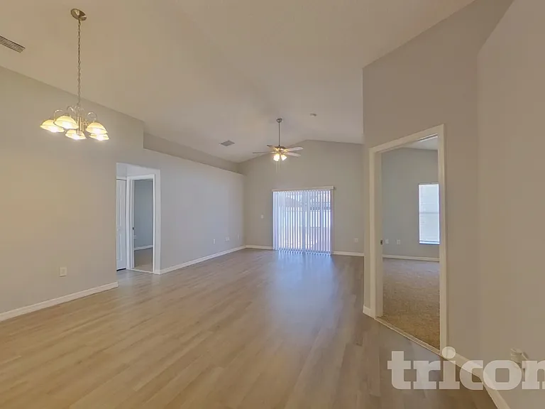 145 Clarinet Way — Photo 4