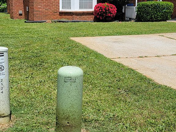 3rd image of 2126 Hickory Bnd SE Unit A