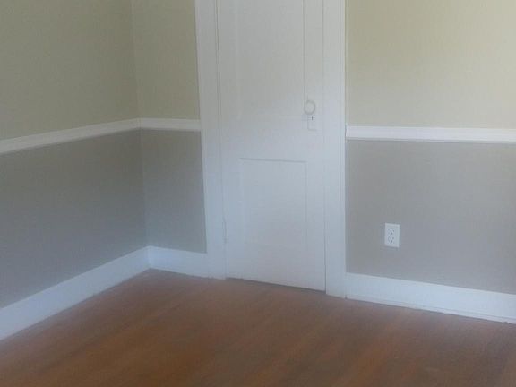 4th image of 2401 Shelby St APT 2