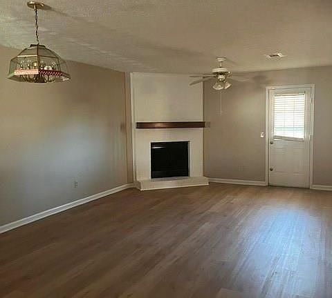 5th image of 1290 Knoll Ct #B