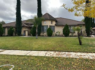938 Alexandra Dr, Corona, CA 92881