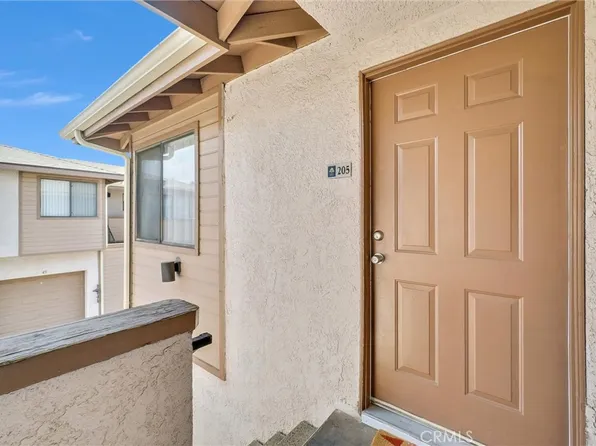 1317 Massachusetts Ave APT 205, Riverside, CA 92507
