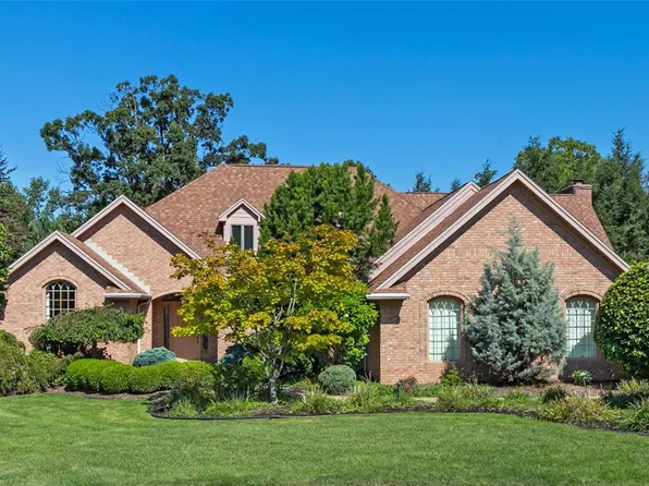 2019 High Pointe Ct, Murrysville, PA 15668