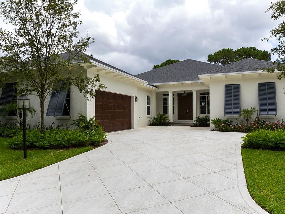 1st image of 934 Carolina Cir SW
