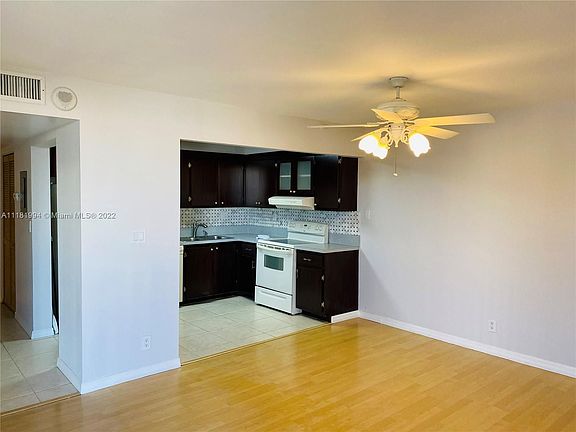 4th image of 290 174th St APT 615