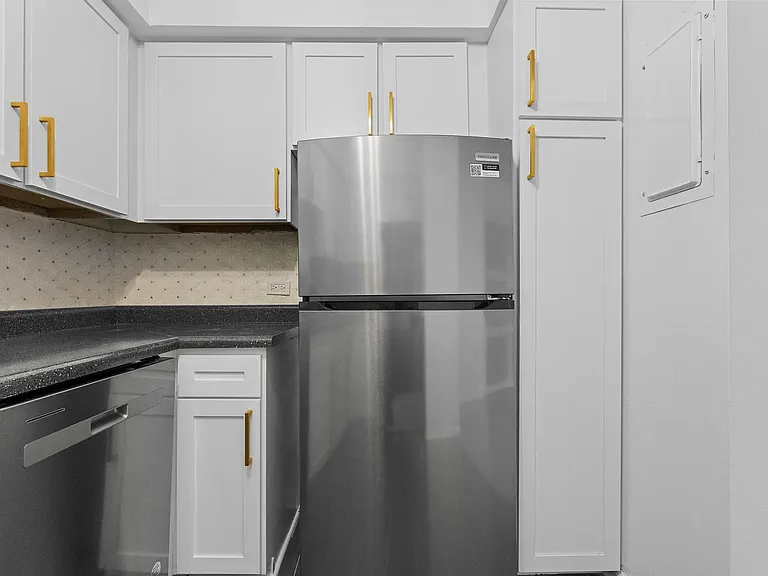 1020 15th St #16G — Photo 15