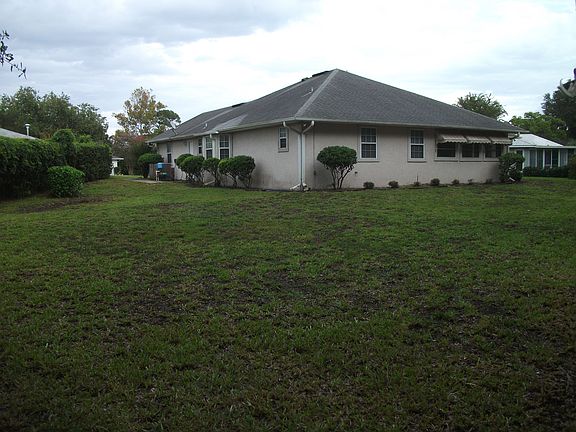 Right side from backyard