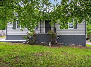 90 McAfee Rd, Rossville, GA 30741