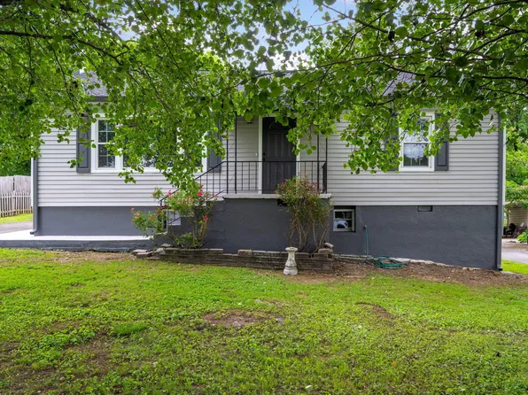 90 McAfee Rd, Rossville, GA 30741