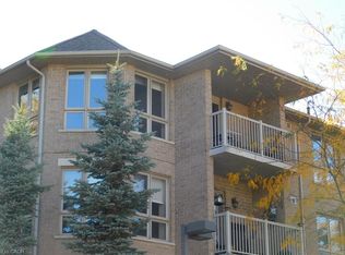 56 Kerman Ave #311, Grimsby, ON L3M 0A1