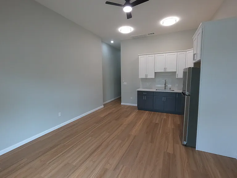 720 Foothill Blvd — Photo 3