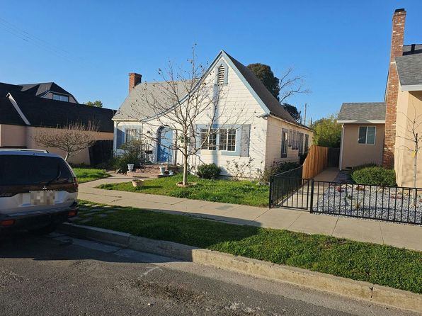 1210 G St, Marysville, CA 95901