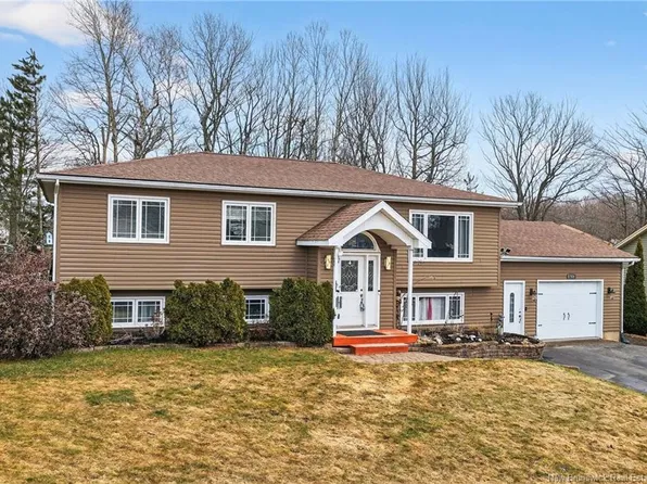 167 Fairview Knoll Dr, Moncton, NB E1A 6L2