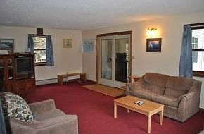 Living rm entry to 3 season rm