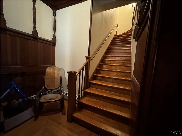 19 Chestnut St — Photo 10