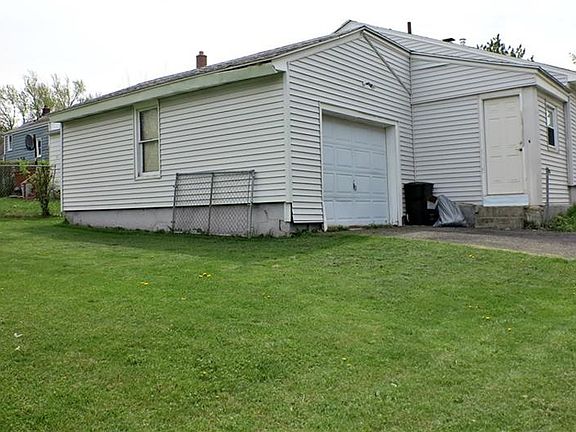 2nd image of 201 Delray Ave