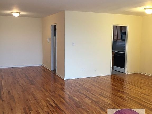 3rd image of 540 Ocean Pkwy APT 6O