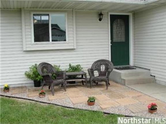 2nd image of 511 7th St S