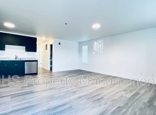 485 S 38th Ave #E220, West Richland, WA 99353